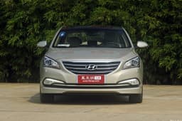 New Hyundai Mistra saloon photo gallery